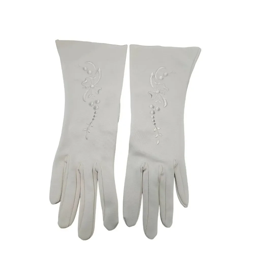 Vintage Off White Embroidered Evening Gloves
